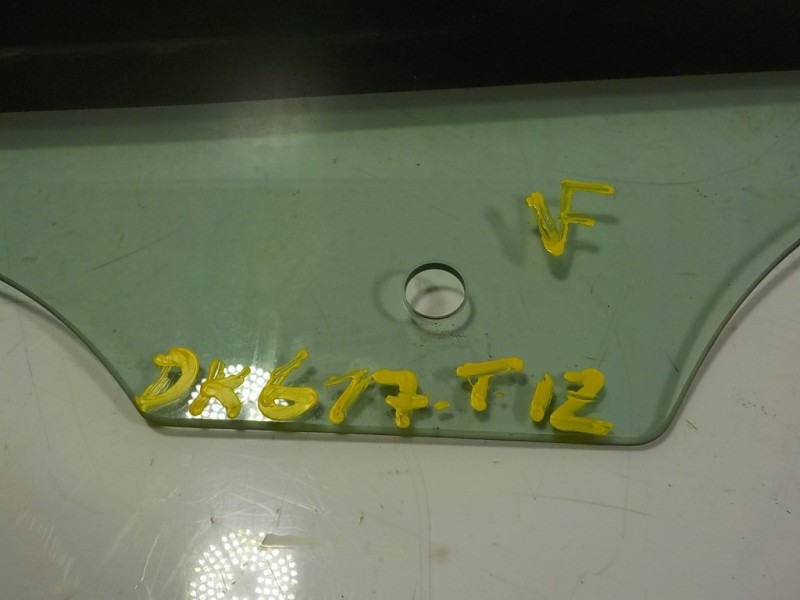 Recambio de cristal puerta trasero izquierdo para land rover range rover evoque evoque referencia OEM IAM LR114605  