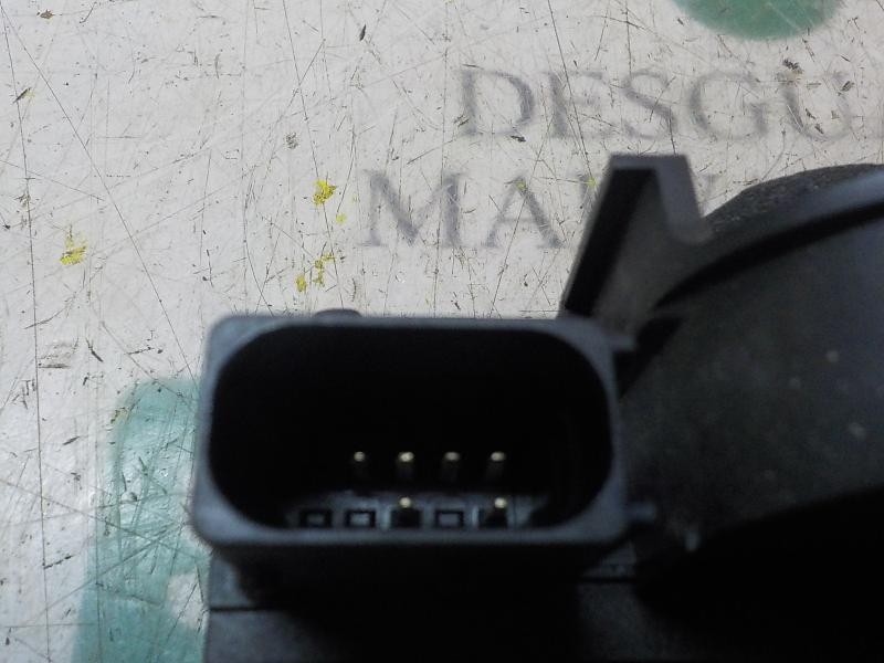 Recambio de cerradura puerta trasera derecha para opel insignia berlina selective referencia OEM IAM 13579556  