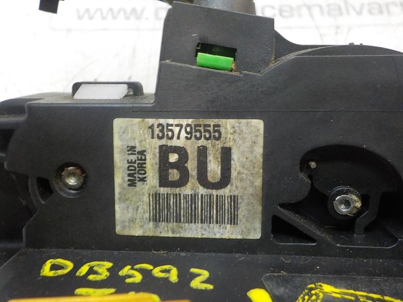 Recambio de cerradura puerta trasera izquierda para opel insignia berlina selective referencia OEM IAM 13579555  