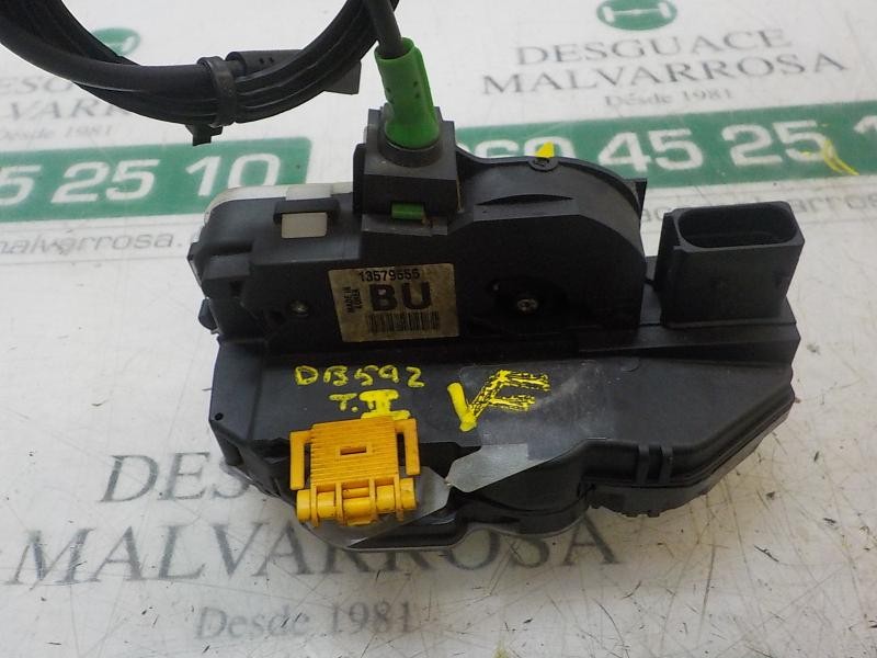 Recambio de cerradura puerta trasera izquierda para opel insignia berlina selective referencia OEM IAM 13579555  