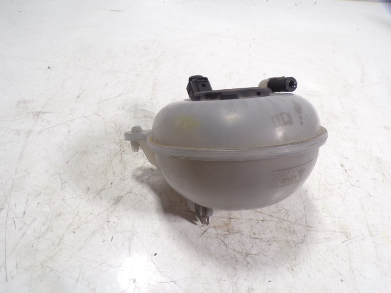 Recambio de deposito expansion para audi a3 sportback (8vf) 1.5 16v tsi act referencia OEM IAM 5Q0121407F  