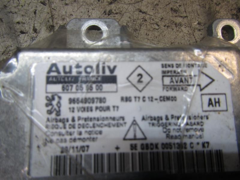 Recambio de centralita airbag para peugeot 308 confort referencia OEM IAM 6546G6 9664909780 607059500
