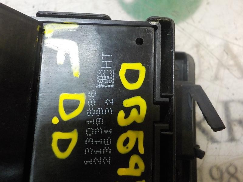 Recambio de mando elevalunas delantero derecho para opel insignia berlina selective referencia OEM IAM 13301886  