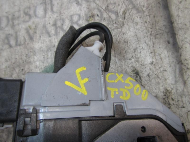 Recambio de cerradura puerta trasera derecha para peugeot 308 confort referencia OEM IAM 9138Q8  