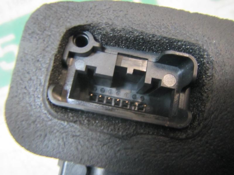 Recambio de cerradura puerta trasera izquierda para volkswagen golf vii lim. (5g1) bluemotion referencia OEM IAM 5TA839015E A5E5