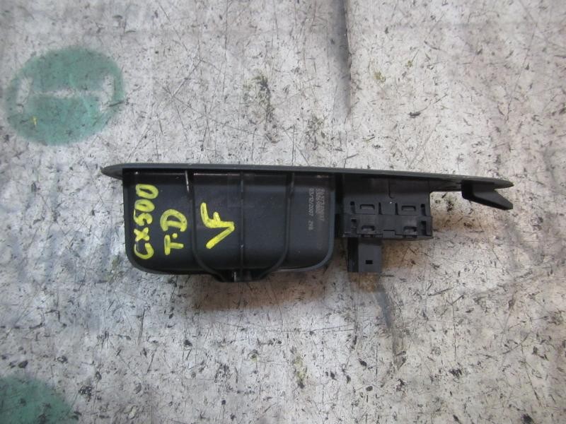 Recambio de mando elevalunas trasero derecho para peugeot 308 confort referencia OEM IAM 649030  