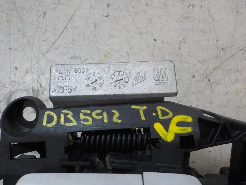 Recambio de maneta exterior trasera derecha para opel insignia berlina selective referencia OEM IAM 92233089  13577482