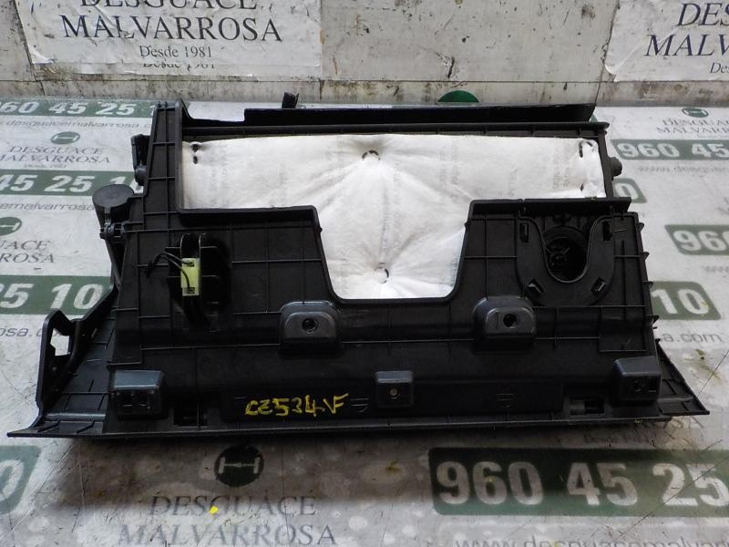 Recambio de guantera para kia cee´d 1.4 crdi cat referencia OEM IAM   