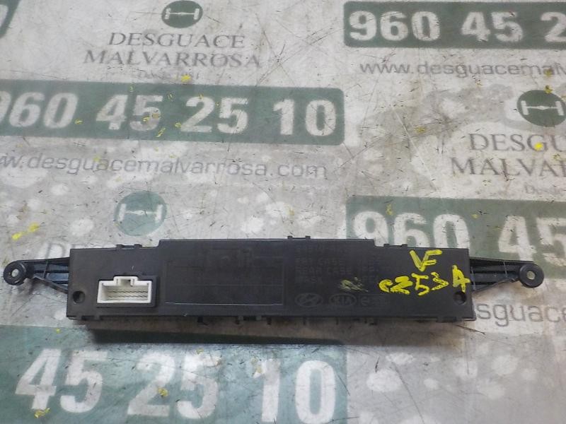 Recambio de pantalla multifuncion para kia cee´d 1.4 crdi cat referencia OEM IAM   