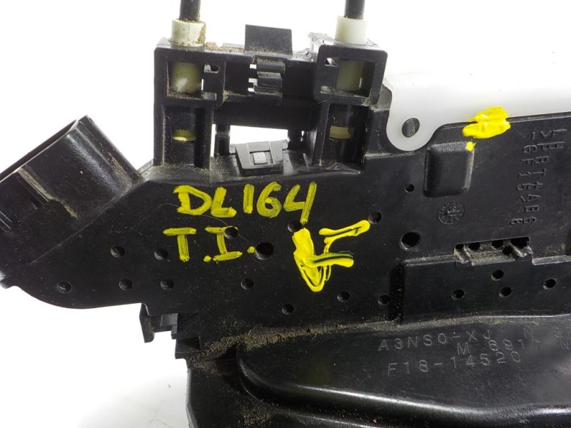 Recambio de cerradura puerta trasera izquierda para nissan x-trail (t32) acenta referencia OEM IAM 825014CA0A F1814520 