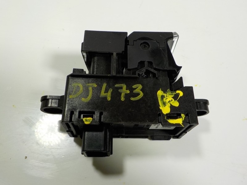 Recambio de palanca freno de mano para mazda 3 berlina (bp) evolution referencia OEM IAM  BDGF66EP0A 