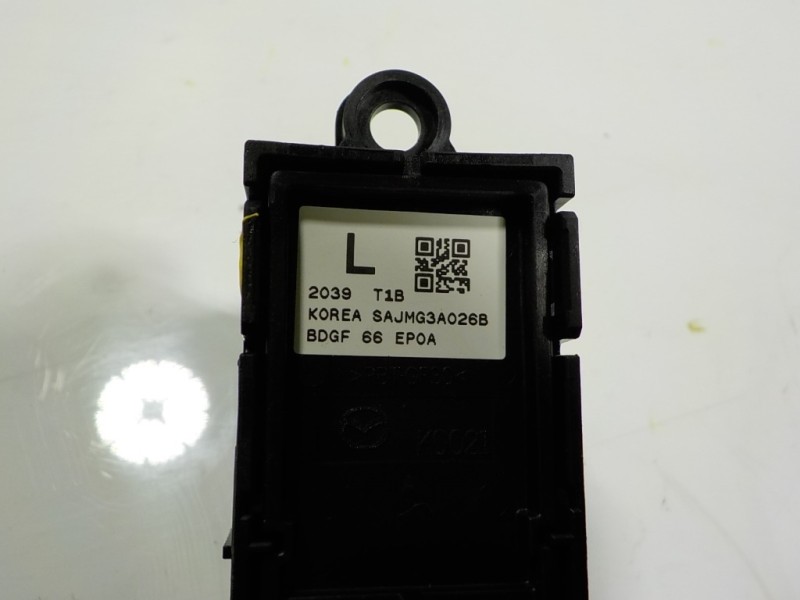 Recambio de palanca freno de mano para mazda 3 berlina (bp) evolution referencia OEM IAM  BDGF66EP0A 