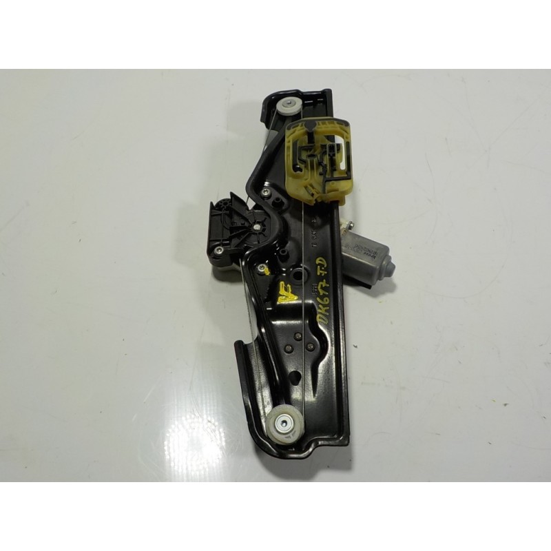 Recambio de elevalunas trasero derecho para land rover range rover evoque evoque referencia OEM IAM LR114597 H8D227000AB H8D2270