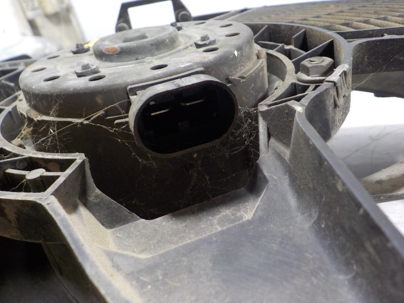 Recambio de electroventilador para opel movano 2.5 diesel (s8u-772 / l93) referencia OEM IAM   