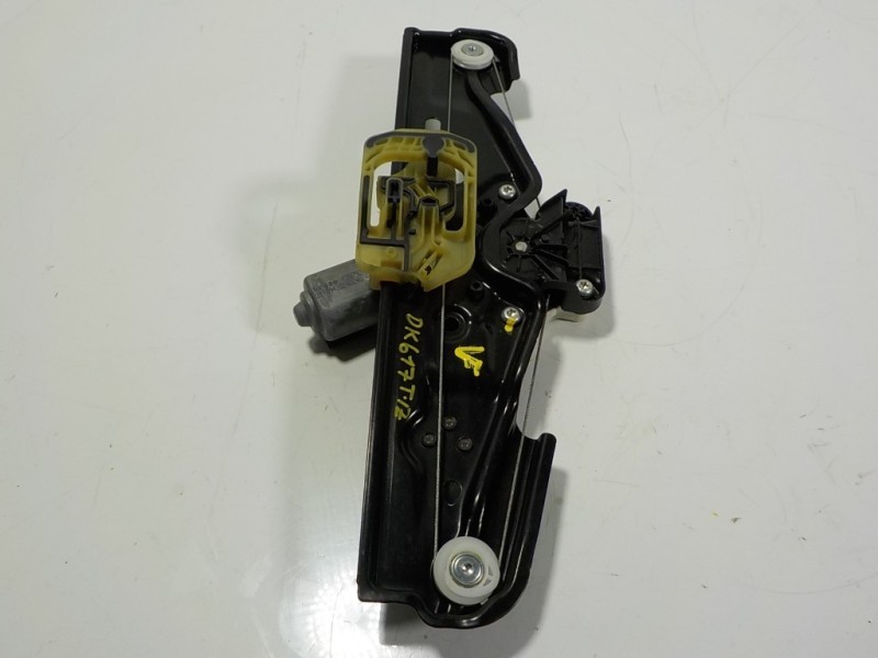 Recambio de elevalunas trasero izquierdo para land rover range rover evoque evoque referencia OEM IAM LR114598 K8D227001AB K8D22