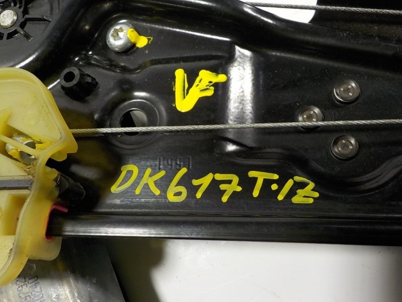 Recambio de elevalunas trasero izquierdo para land rover range rover evoque evoque referencia OEM IAM LR114598 K8D227001AB K8D22