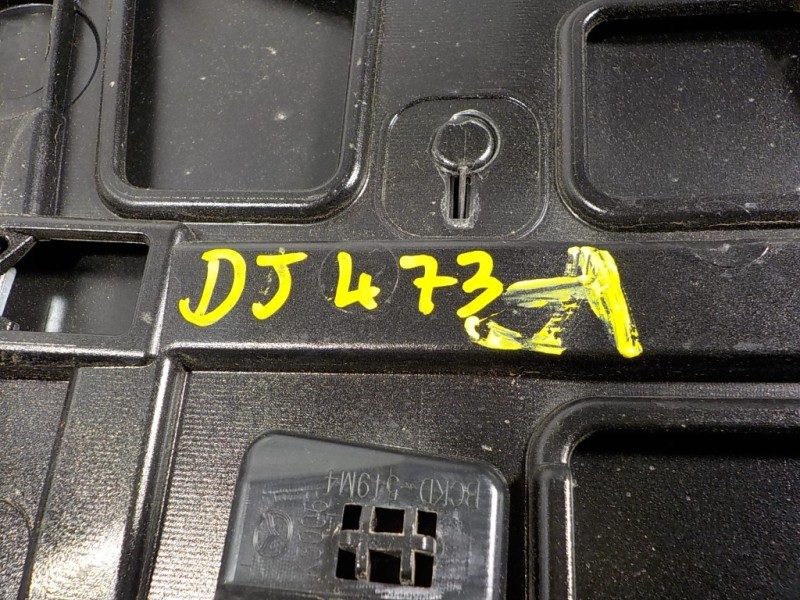 Recambio de piloto trasero central para mazda 3 berlina (bp) evolution referencia OEM IAM   