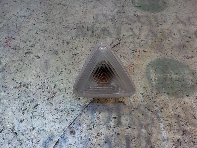 Recambio de piloto lateral izquierdo para renault kangoo 1.5 dci diesel fap referencia OEM IAM   