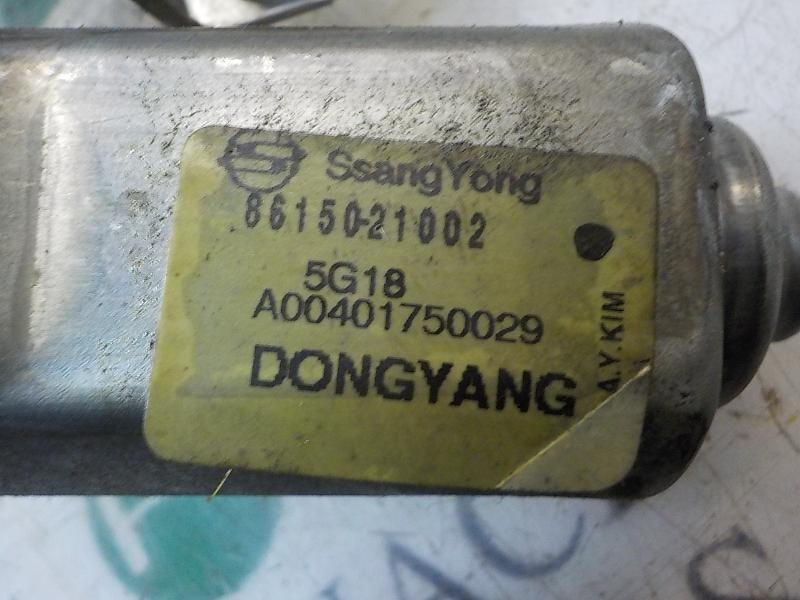 Recambio de motor limpia trasero para ssangyong rodius 2.7 turbodiesel cat referencia OEM IAM   