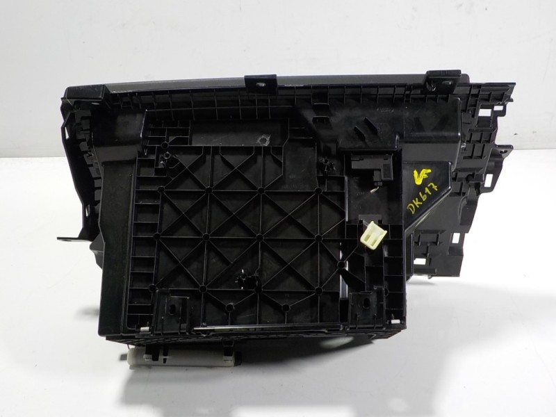 Recambio de guantera para land rover range rover evoque evoque referencia OEM IAM  K8D206040A 