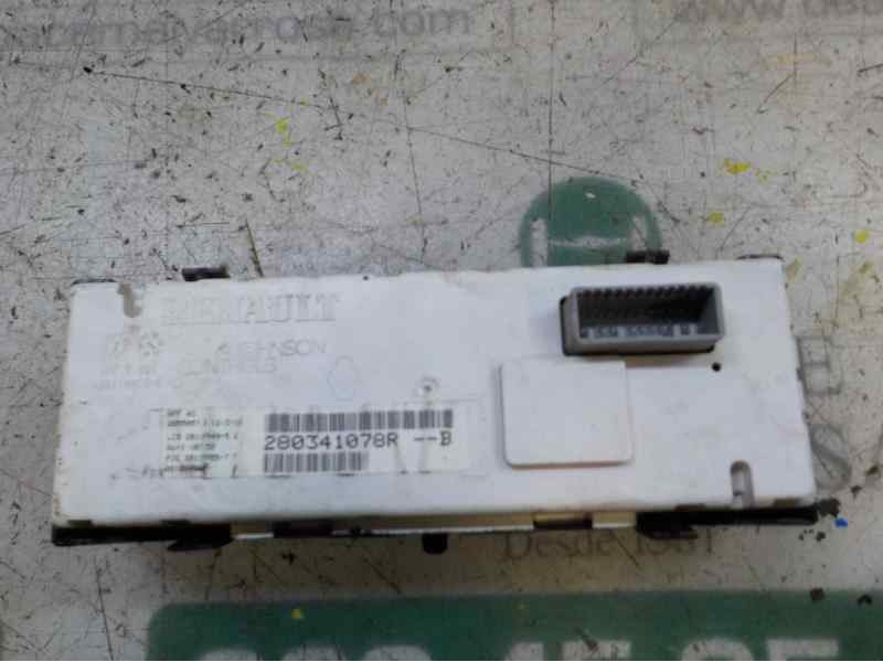 Recambio de pantalla multifuncion para renault kangoo 1.5 dci diesel fap referencia OEM IAM   