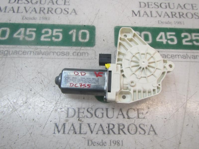 Recambio de motor elevalunas delantero derecho para volkswagen golf vii lim. (5g1) bluemotion referencia OEM IAM 4K0959802 5Q495