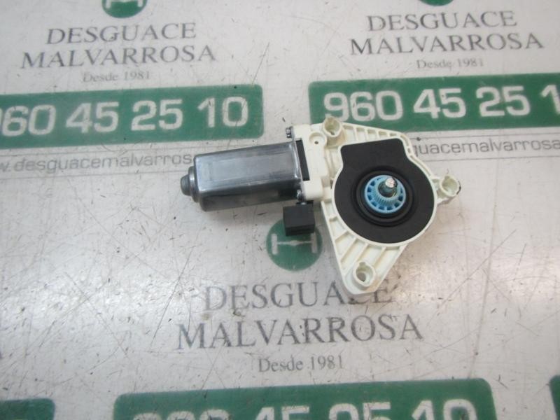 Recambio de motor elevalunas delantero derecho para volkswagen golf vii lim. (5g1) bluemotion referencia OEM IAM 4K0959802 5Q495