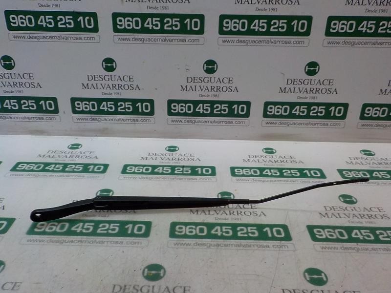 Recambio de brazo limpia delantero derecho para renault megane iii berlina 5 p life referencia OEM IAM   