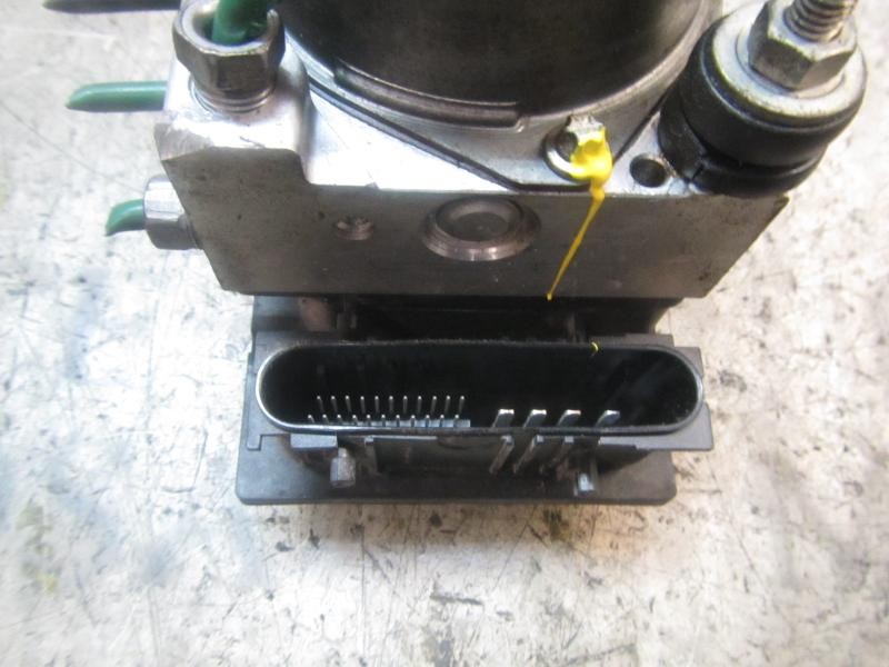 Recambio de abs para renault clio iii confort dynamique referencia OEM IAM   