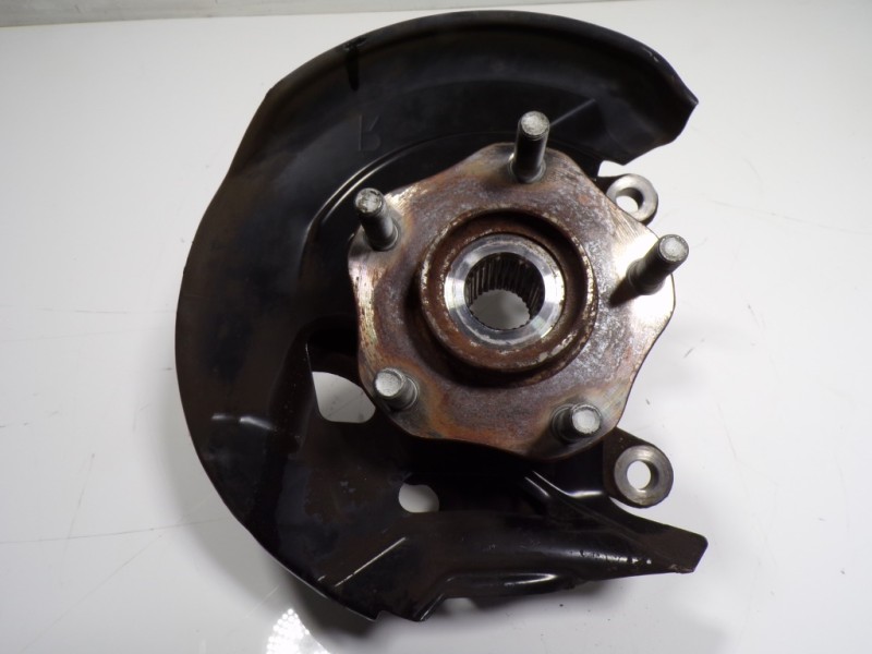 Recambio de mangueta delantera derecha para nissan x-trail (t32) acenta referencia OEM IAM 400144CE0A  402024BA0A