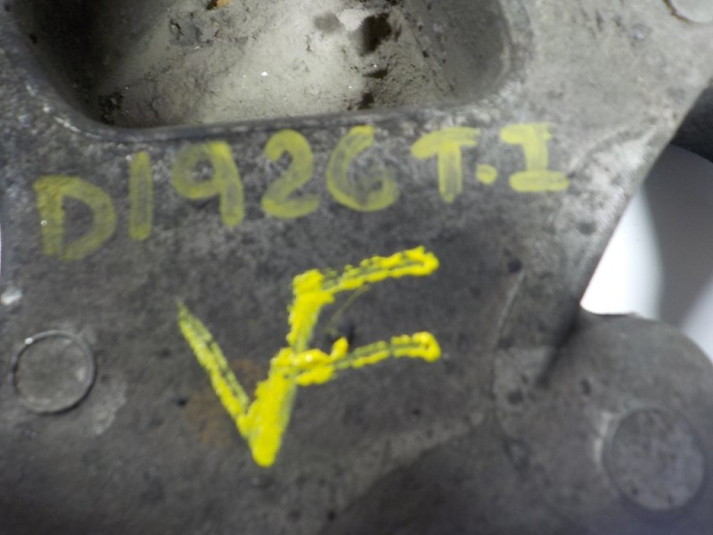 Recambio de brazo suspension inferior trasero izquierdo para jaguar xf 2.2 diesel cat referencia OEM IAM C2D3029  