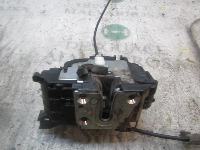 Recambio de cerradura puerta delantera derecha para renault clio iii confort dynamique referencia OEM IAM   