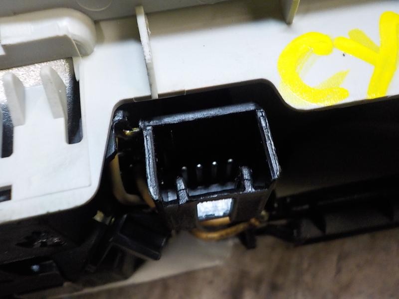 Recambio de piloto interior para mazda cx-7 (er) 2.2 turbodiesel cat referencia OEM IAM GJ6A69970A75  