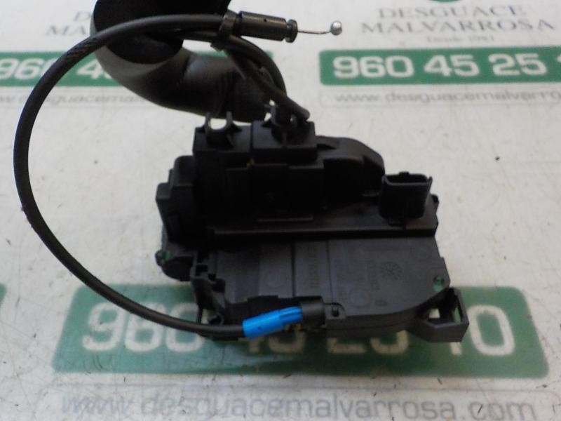 Recambio de cerradura puerta delantera derecha para renault megane iii berlina 5 p life referencia OEM IAM   