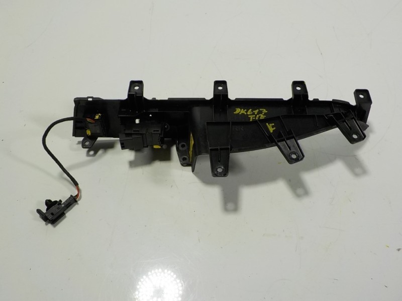 Recambio de mando elevalunas trasero izquierdo para land rover range rover evoque evoque referencia OEM IAM  K8D223879G 