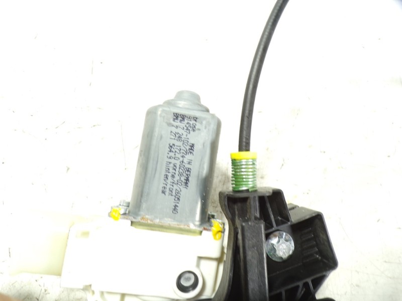 Recambio de elevalunas delantero derecho para bmw serie 5 lim. (f10) 2.0 turbodiesel referencia OEM IAM 51337182132 72481720 