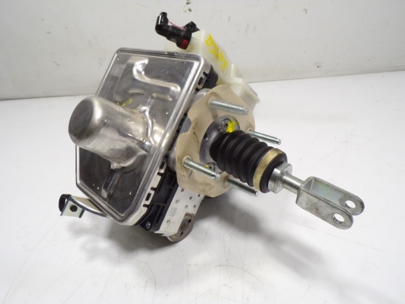 Recambio de servofreno para mazda 3 berlina (bp) evolution referencia OEM IAM  06211201454 