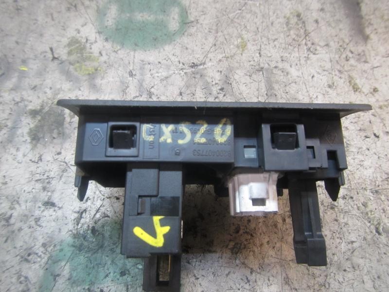 Recambio de modulo electronico para renault clio iii confort dynamique referencia OEM IAM   