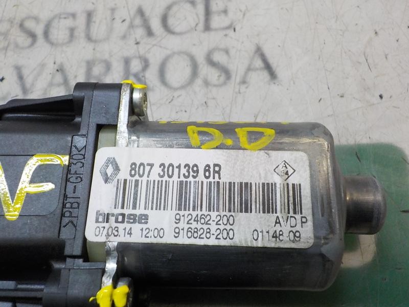 Recambio de motor elevalunas delantero derecho para renault megane iii berlina 5 p life referencia OEM IAM   