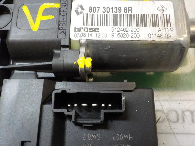 Recambio de motor elevalunas delantero derecho para renault megane iii berlina 5 p life referencia OEM IAM   