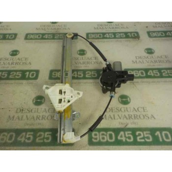 ELEVALUNAS DELANTERO DERECHO 