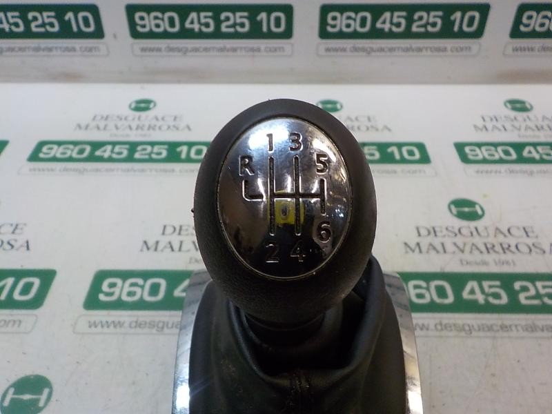 Recambio de palanca cambio para renault megane iii berlina 5 p life referencia OEM IAM   