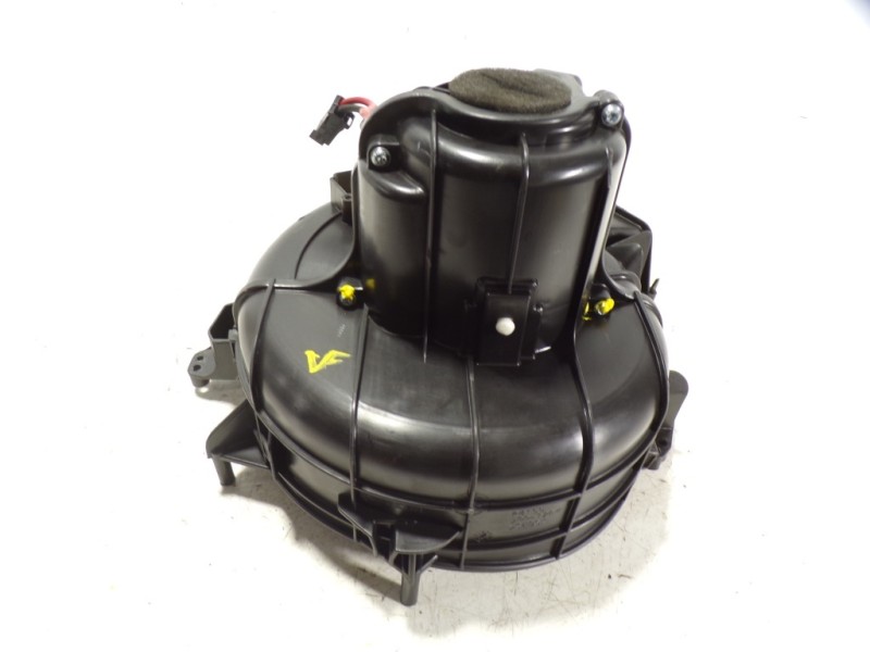 Recambio de motor calefaccion para bmw serie 5 lim. (f10) 2.0 turbodiesel referencia OEM IAM 64119242608  