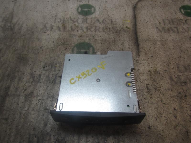 Recambio de sistema audio / radio cd para renault clio iii confort dynamique referencia OEM IAM   