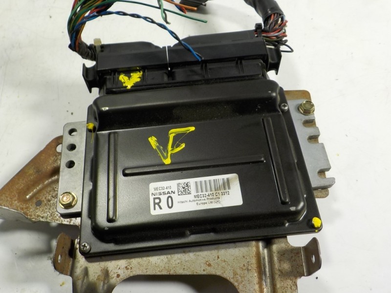 Recambio de centralita motor uce para nissan almera tino (v10m) 1.8 16v cat referencia OEM IAM   