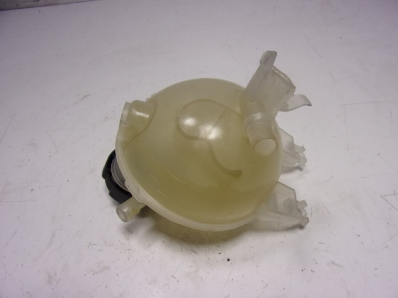 Recambio de deposito expansion para citroën c3 aircross 1.2 12v e-thp referencia OEM IAM 9800777280  