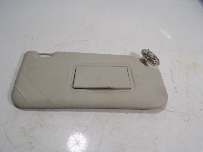 Recambio de parasol derecho para ford focus lim. (cb8) 1.0 ecoboost cat referencia OEM IAM 1894719  