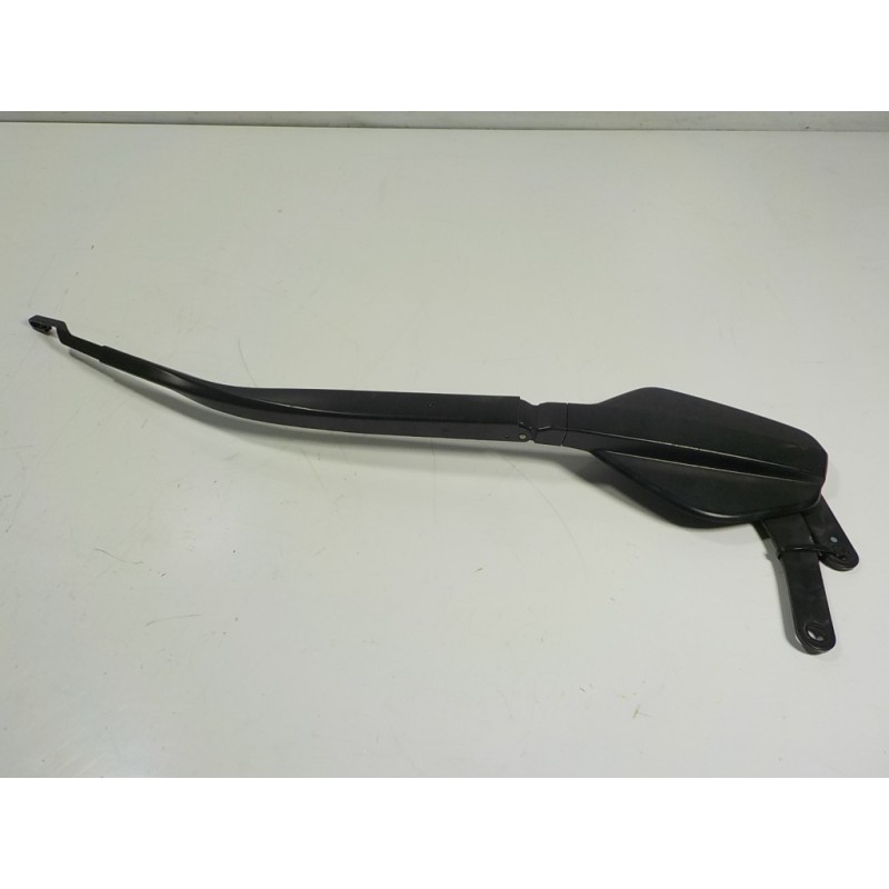 Recambio de brazo limpia delantero derecho para lexus rx 450h referencia OEM IAM 8521148170  