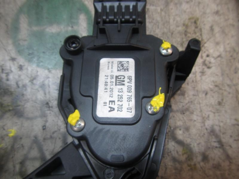 Recambio de potenciometro pedal para chevrolet cruze ls referencia OEM IAM   