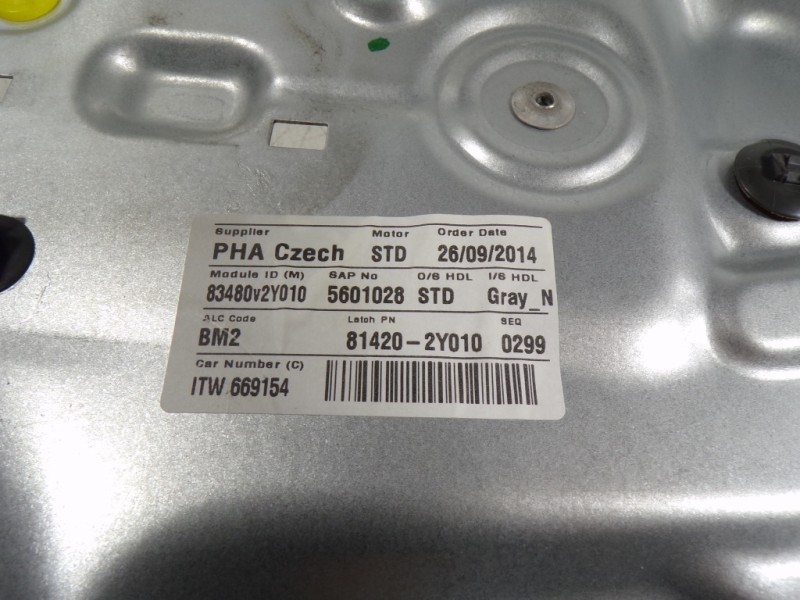 Recambio de elevalunas trasero derecho para hyundai ix35 1.7 crdi cat referencia OEM IAM 834022Y000 814202Y010 
